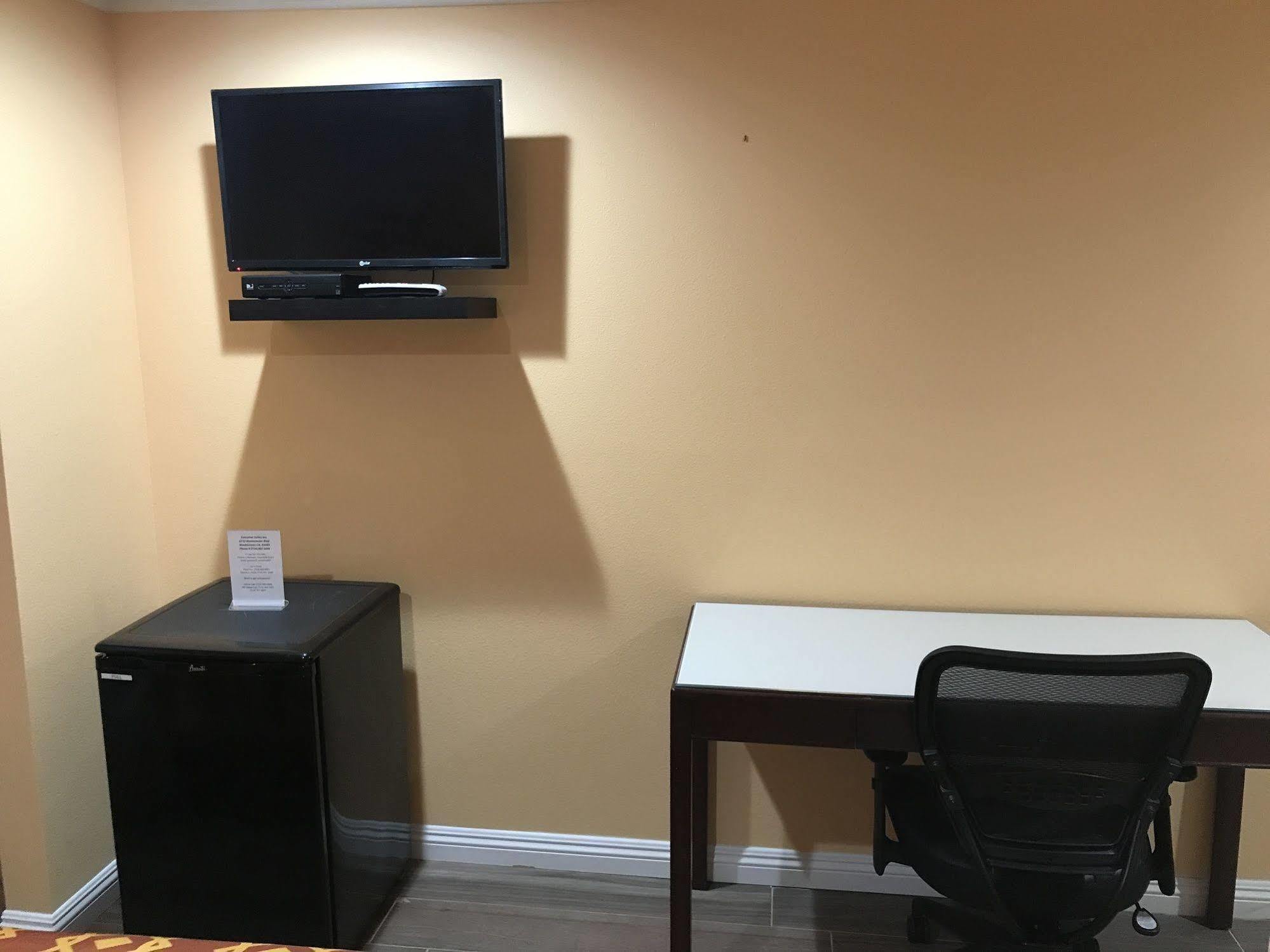Executive Suites Inn Westminster Zewnętrze zdjęcie